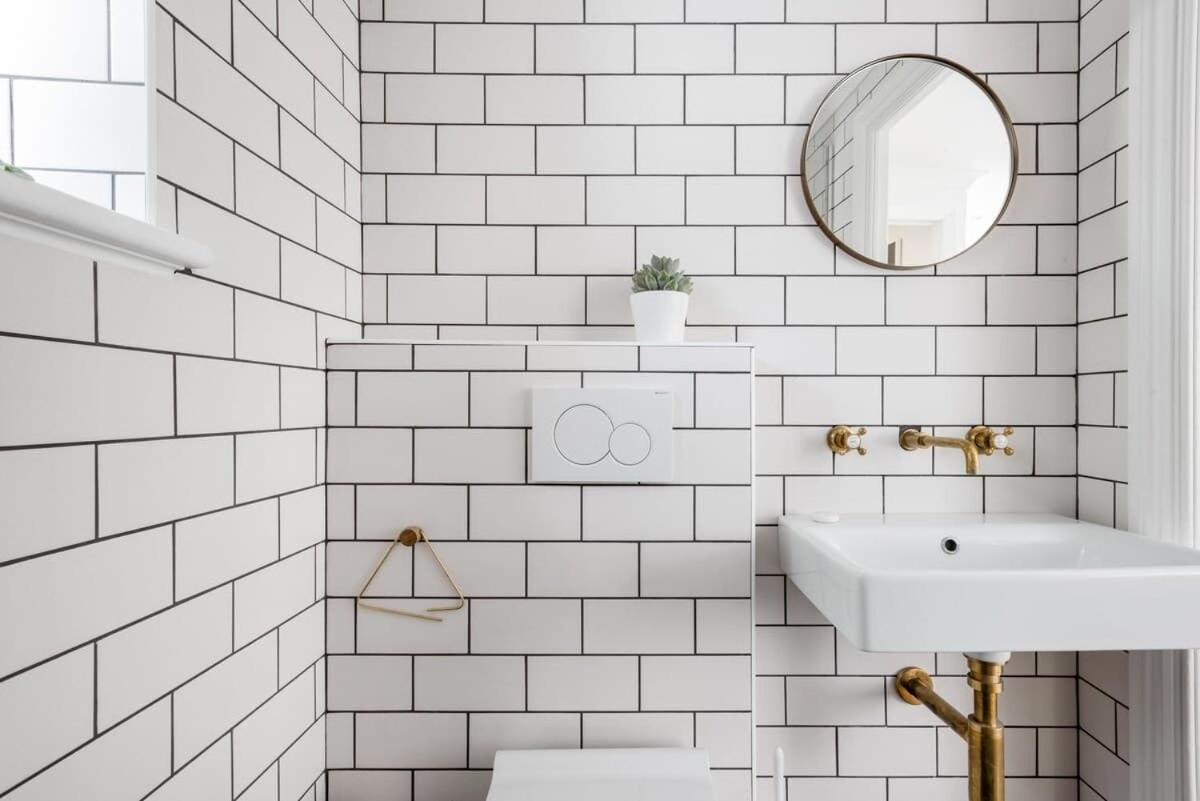Central Georgian Townhouse With Free Parking Bath Exterior foto